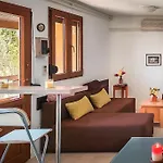 Hébergement de vacances Poolside Compact Family Blum Rovinjsko Selo