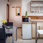 Poolside Compact Family Blum Hébergement de vacances