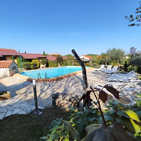 Poolside Compact Family Blum Rovinjsko Selo