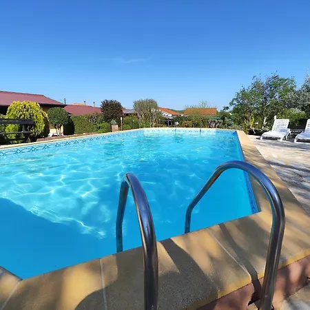 Poolside Compact Family Blum Casa de Férias