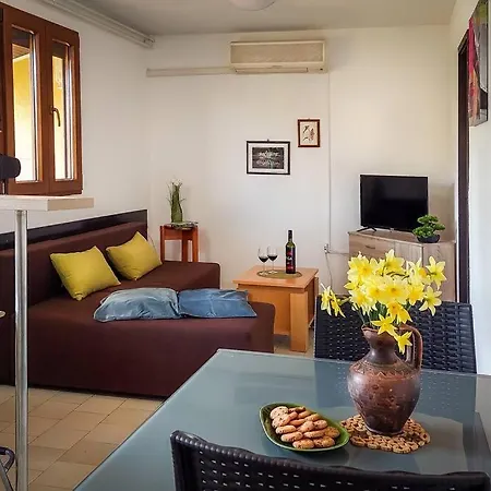 Poolside Compact Family Blum Casa de Férias Rovinjsko Selo